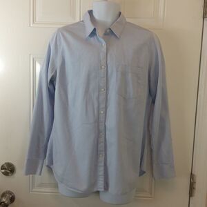 (3/$20) Gap light blue long sleeve button front shirt